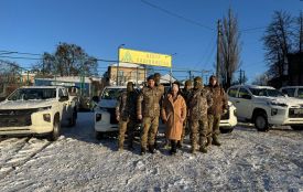 412 полк безпілотних систем отримав від «АТБ» сім нових автівок (новини компаній)