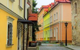 Найстаріші й наймолодші міста Хмельниччини: хто ними володів і що там було раніше