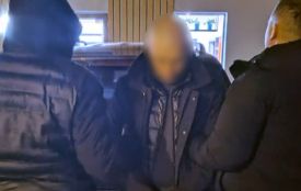 Із Латвії примусово повернули підозрюваного у злочинах жителя Хмельниччини