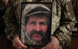 «Дядя Вася був хорошою людиною»: у Хмельницькому попрощалися із Василем Тарадаєм