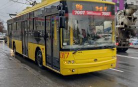 Хмельницький «Електротранс» потребує понад 100 працівників: скільки платять