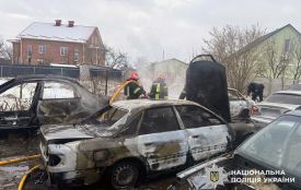 У Хмельницькому чоловік підпалив 4 авто. Сума збитків — 685 тисяч