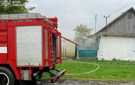 Протягом доби рятувальники загасили три пожежі на Хмельниччині