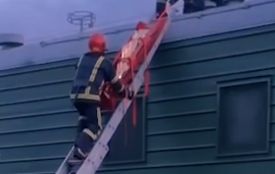 Підліток виліз на вагон потяга в Хмельницькому. Його вдарило струмом