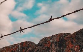 На Хмельниччині суд  не дозволив ув’язненому піти служити: деталі