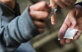 Хмельничанка отримала вирок за постачання наркотиків до колонії
