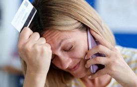 Хотіла захистити гроші і втратила 60 тисяч: жительку Хмельниччини ошукали шахраї