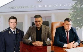 Скільки заробляють головні прокурори Хмельниччини (ІНФОГРАФІКА)