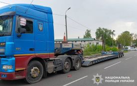 Вантажівка збила пішохода в Славуті. Він в лікарні