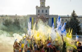 У Хмельницькому проведуть кольоровий забіг з фарбами холі