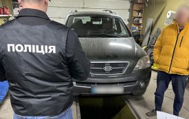 Хмельницькі благодійники продавали авто, які мали передати ЗСУ: подробиці