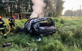 На Хмельниччині горіли автомобілі і будинок: є постраждалі
