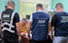 Близько мільйона гривень привласнили на постачанні хліба до військової частини Хмельниччини