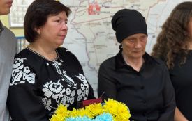 Родинам трьох загиблих військових з Хмельниччини вручили державні нагороди