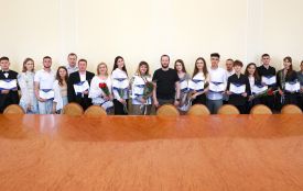 Обдаровані діти та митці Хмельниччини отримали стипендії (ІМЕНА)