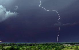 Штормове попередження: на Хмельниччині завтра очікується гроза