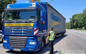 На Хмельниччині обмежили рух вантажівок вдень: причина
