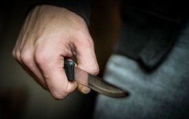 Вдарив перехожого ножем у груди: суд виніс вирок хмельничанину