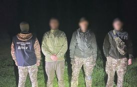 Поблизу кордону затримали жителів Хмельниччини, які прямували горами до Румунії