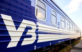 Затримуються потяги через Хмельниччину – з рейок зійшли вагони