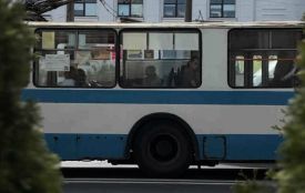 Де найнижча вартість? Дізналися ціни на проїзд у Хмельницькому і сусідніх містах
