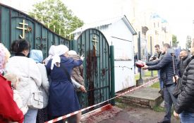 Свиняча кров та мітинги: що зараз із УПЦ МП на Хмельниччині