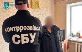 Шпигувала у Хмельницькому за військовими — 26-річній жінці загрожує довічне