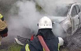 На Хмельниччині під час руху загорілось авто