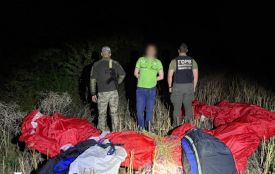 Хмельничанин хотів перелетіти кордон на параплані. Його затримали