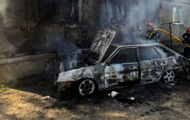 Пожежі на Хмельниччині: горіли легковики і вантажівка