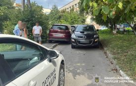 У Хмельницькому пенсіонерка потрапила під колеса автомобіля