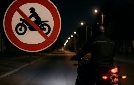 Заборонили рух мотоциклів вночі у Шепетівці: це законно?