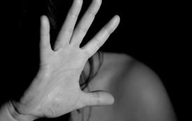 На Хмельниччині дівчина сіла в авто до незнайомця — стала жертвою сексуального насильства