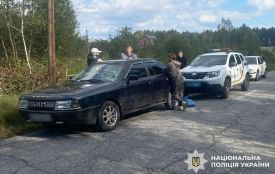 На Хмельниччині нетверезий водій намагався відкупитися від поліцейського — і потрапив під кримінал