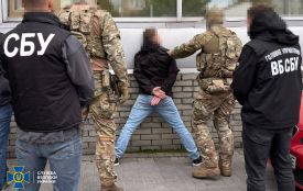 Затримали хмельничанина, який коригував ракетний удар й знімав наслідки обстрілів