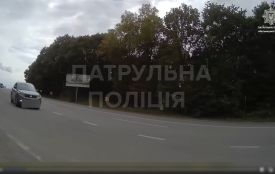 Хмельницькі патрульні допомогли доставити до лікарні дитину з опіками (ВІДЕО)