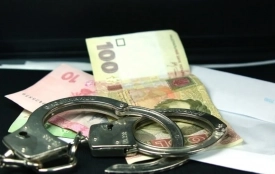 Жителя Хмельниччини засудили до 2 років тюрми за хабар поліцейським