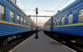 Через ворожий обстріл затримуються потяги, які курсують через Хмельниччину