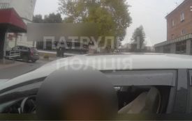 У Хмельницькому водійка порушила ПДР, та її не штрафували через обставини (ВІДЕО)