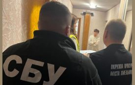 Затримали хмельничанку, яка продавала інвалідність для дітей