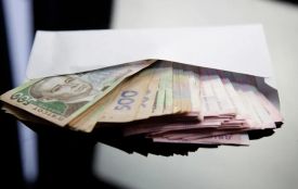 На Хмельниччині назвали сфери з найвищими та найнижчими зарплатами