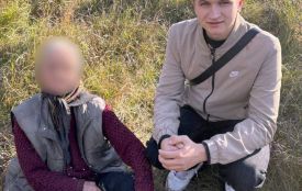 На Хмельниччині три дні шукали зниклу пенсіонерку. Її знайшли в полі