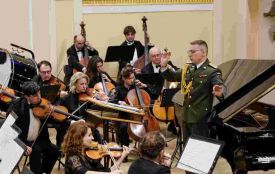 «Ода стійкості»: у Хмельницькій запрошують на концерт під керівництвом диригента-воїна
