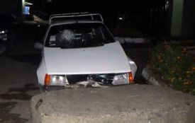 У Деражні двоє друзів вкрали авто та розбили його. Чоловіків затримали