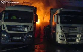 На Хмельниччині загорівся причеп з вугіллям