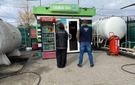 У Хмельницькому викрили нелегальні АЗС