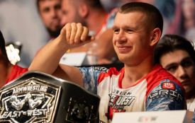 Олег Жох з Хмельниччини здобув перемогу на турнірі з армрестлінгу у Швейцарії