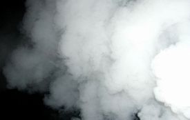 Рятувальники показали, як гасили пожежу в будинку на Зарічанській