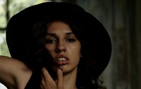 «Спробуй купи мене» та інші хіти співачка і блогерка LELY45 у п’ятницю заспіває у Хмельницькому (новини компаній)