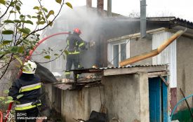 Загинула жінка: на Хмельниччині за добу сталося чотири пожежі